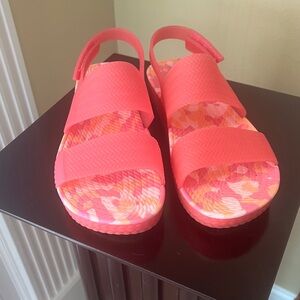 Reef Water Sandals Vibrant Coral Sandals - Size 7